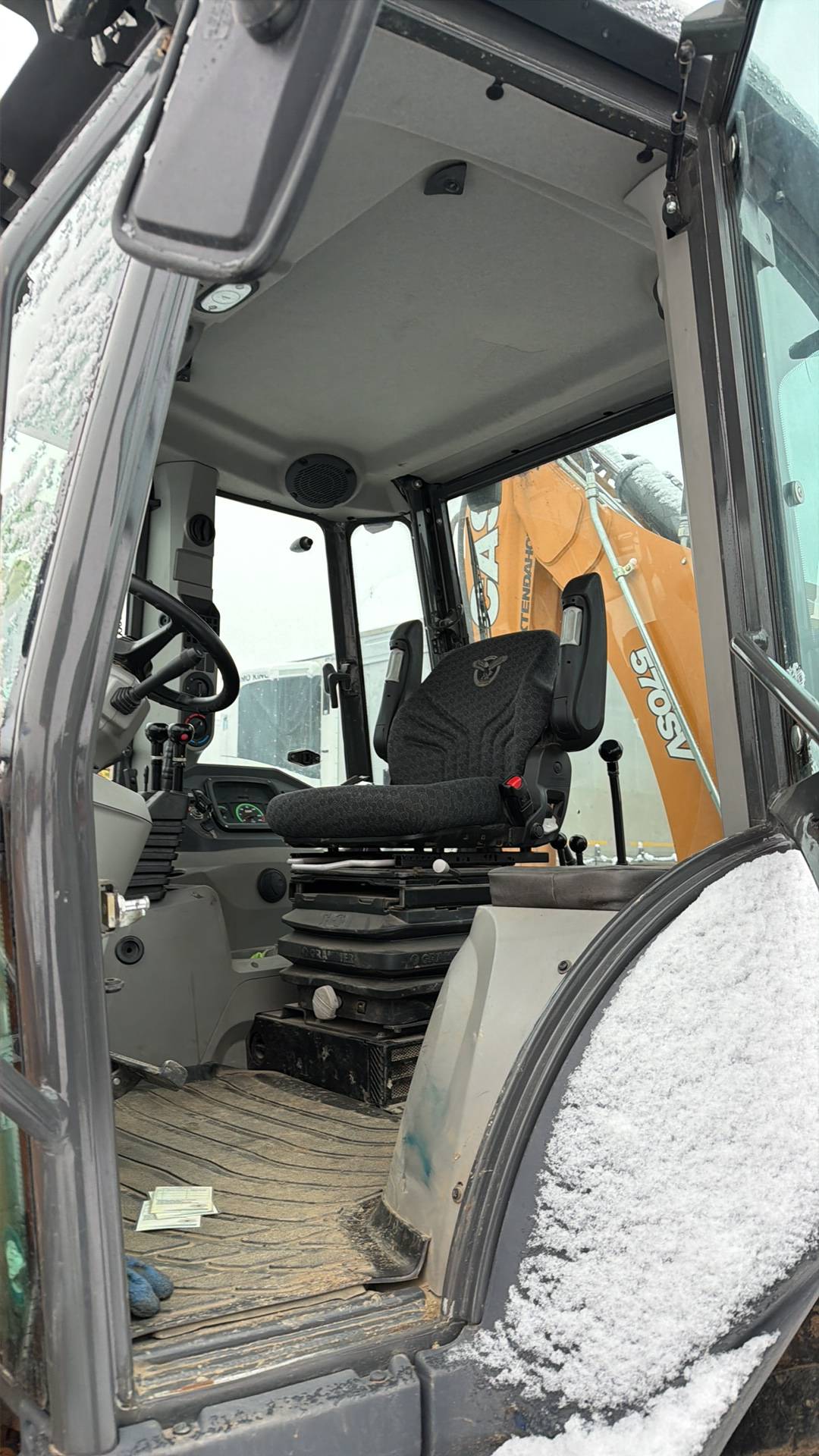 CASE 570SV, 2023 года в лизинг