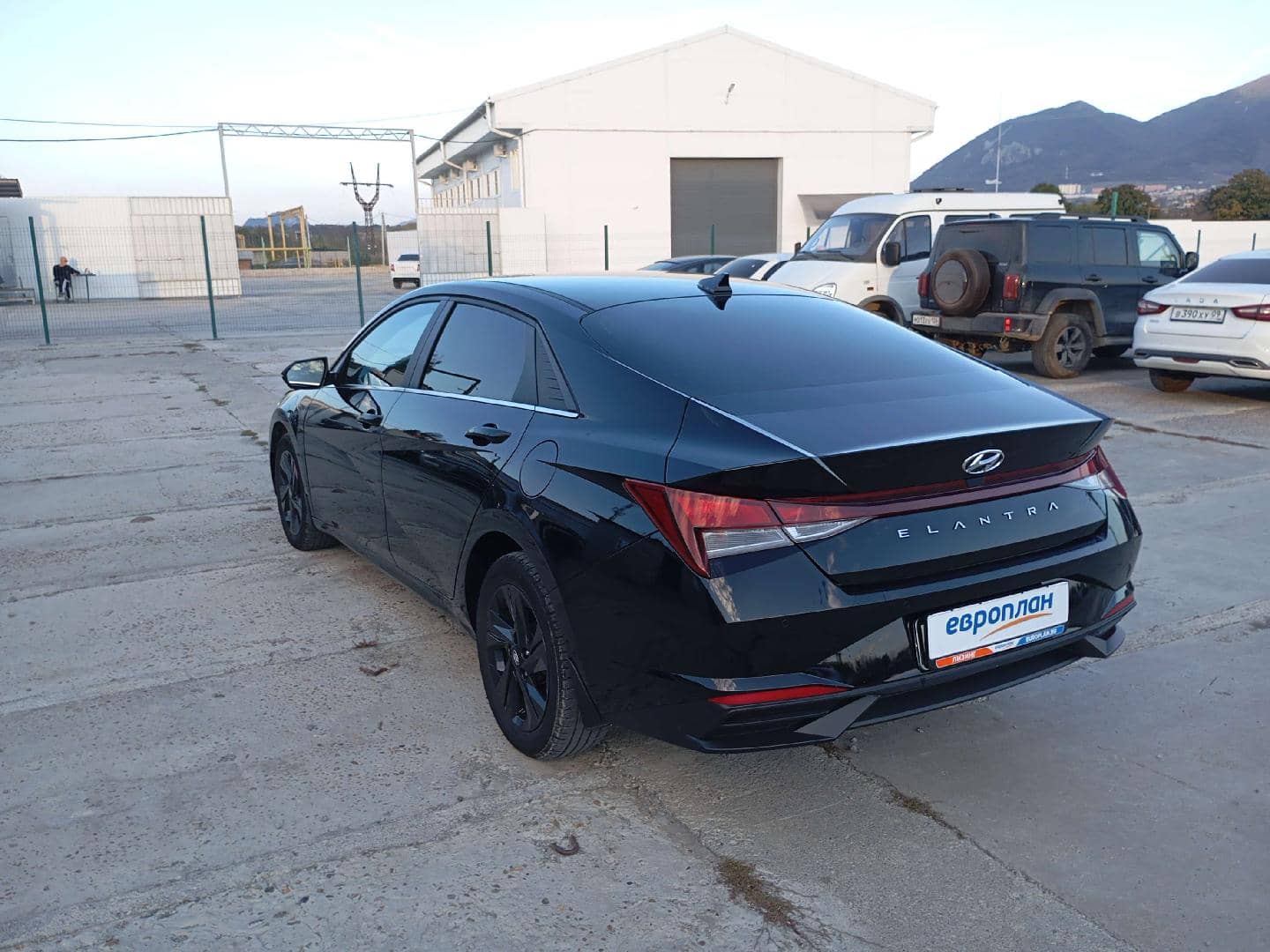 Hyundai Elantra,  102 419 км, 2022 года в лизинг
