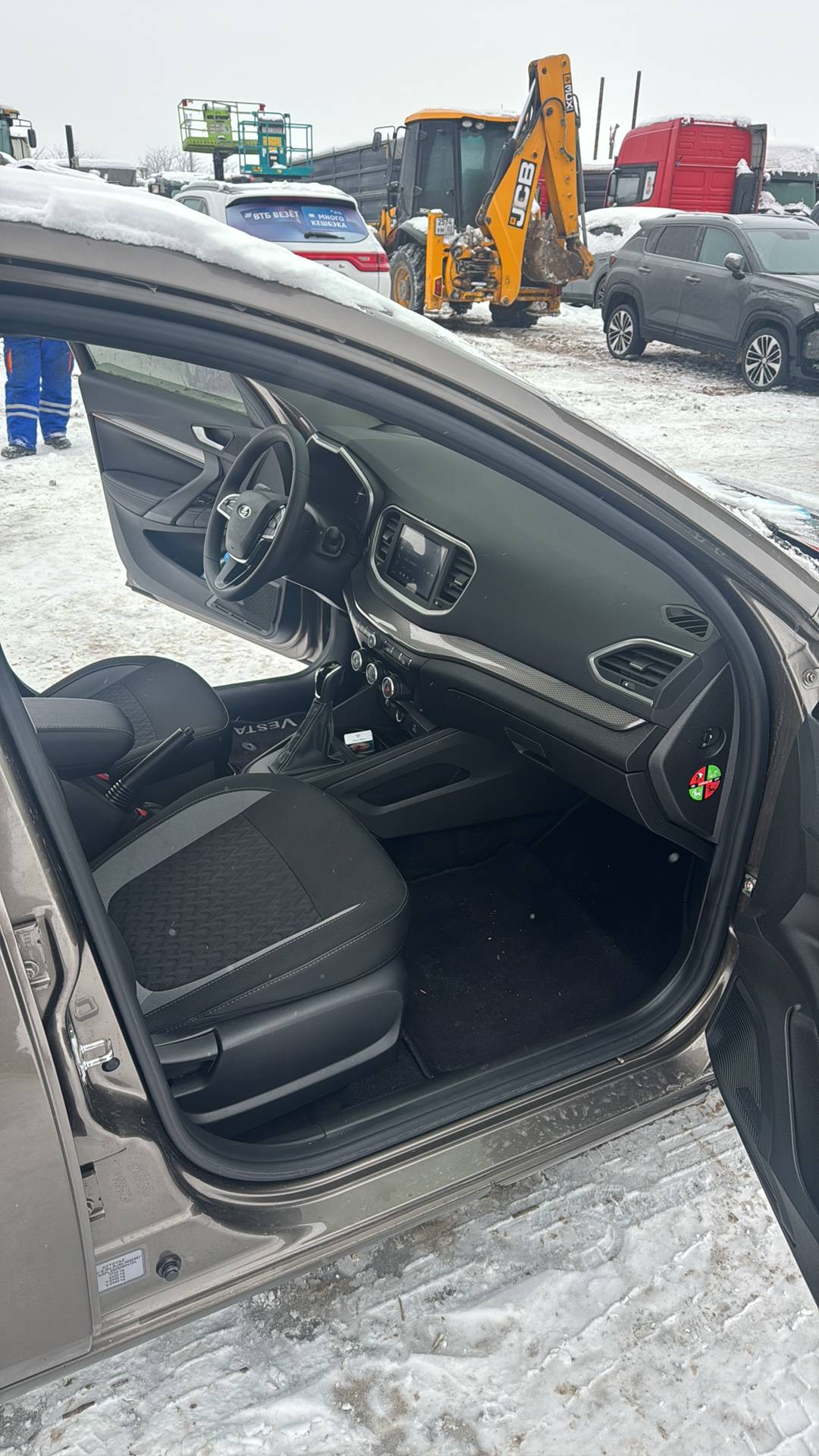 Lada Vesta седан,  14 186 км, 2024 года в лизинг