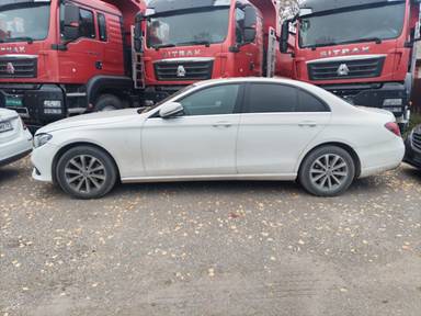 Mercedes-Benz E седан