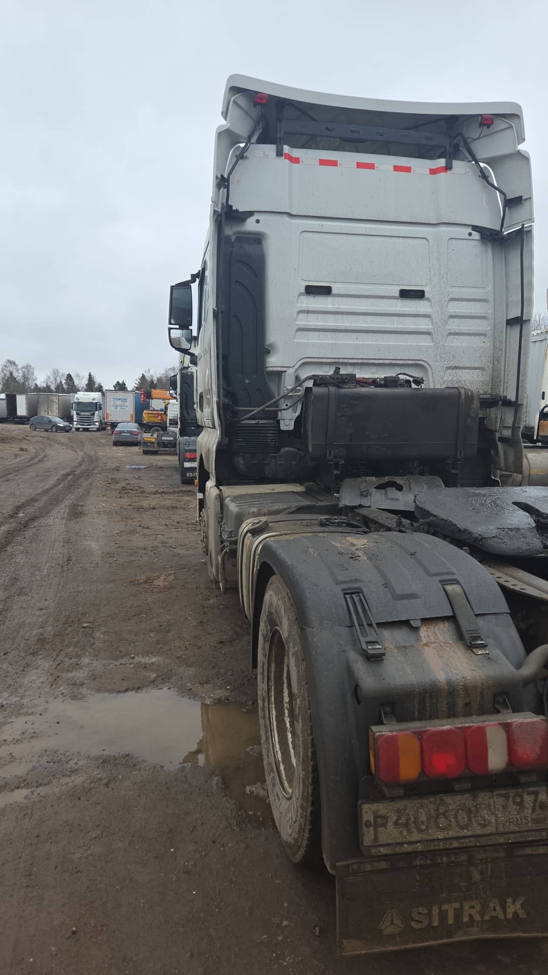Sitrak C7H 4x2 ZZ4186V361HE,  394 858 км, 2023 года в лизинг