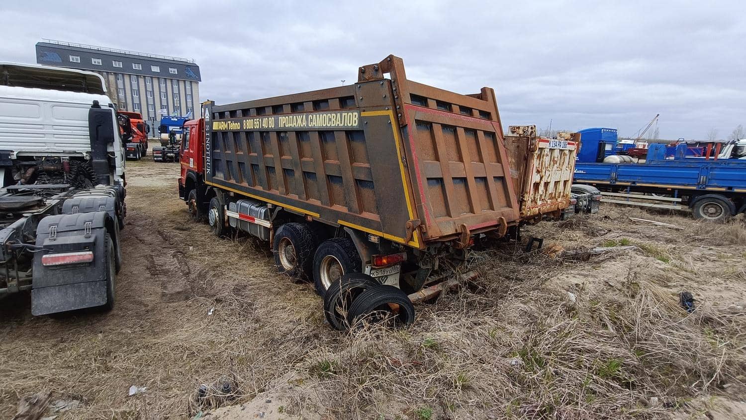 HOWO ZZ3407S3867Е 8х4,  87 666 км, 2022 года