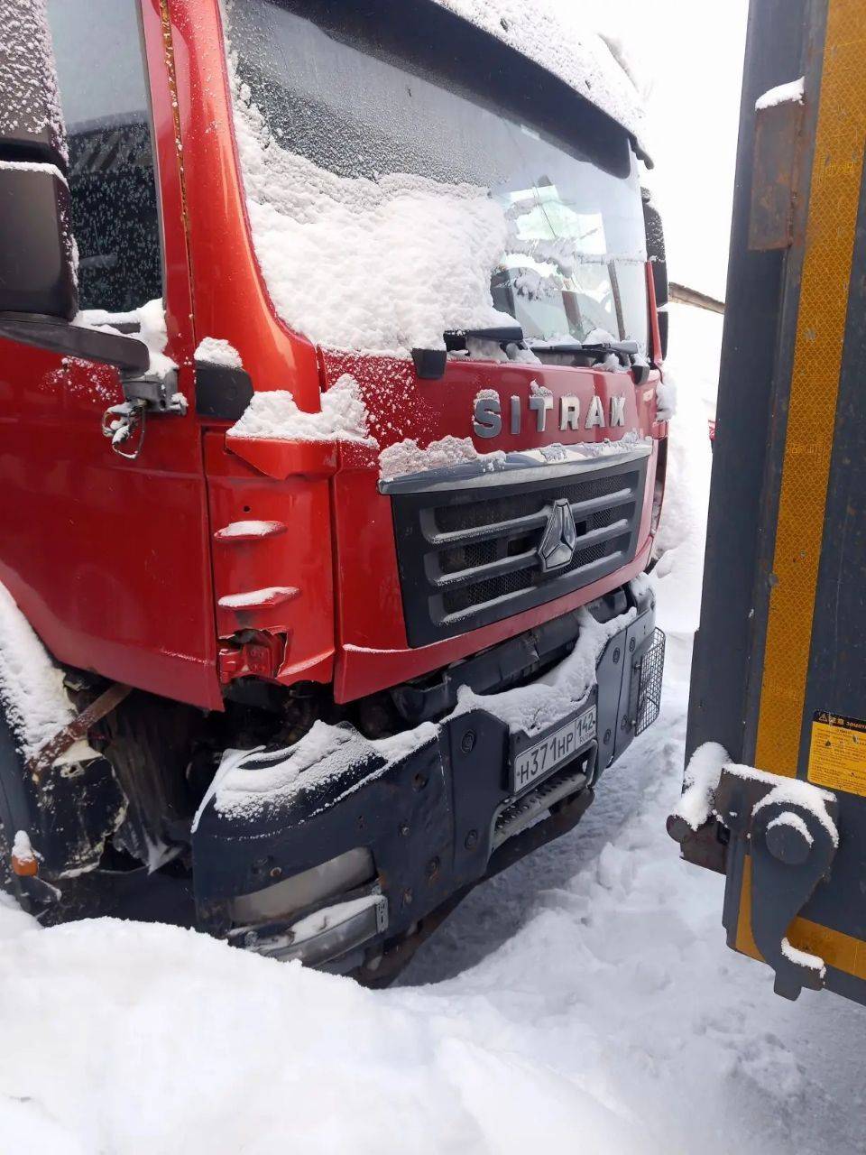 Sitrak ZZ3316V466ME,  155 655 км, 2022 года в лизинг