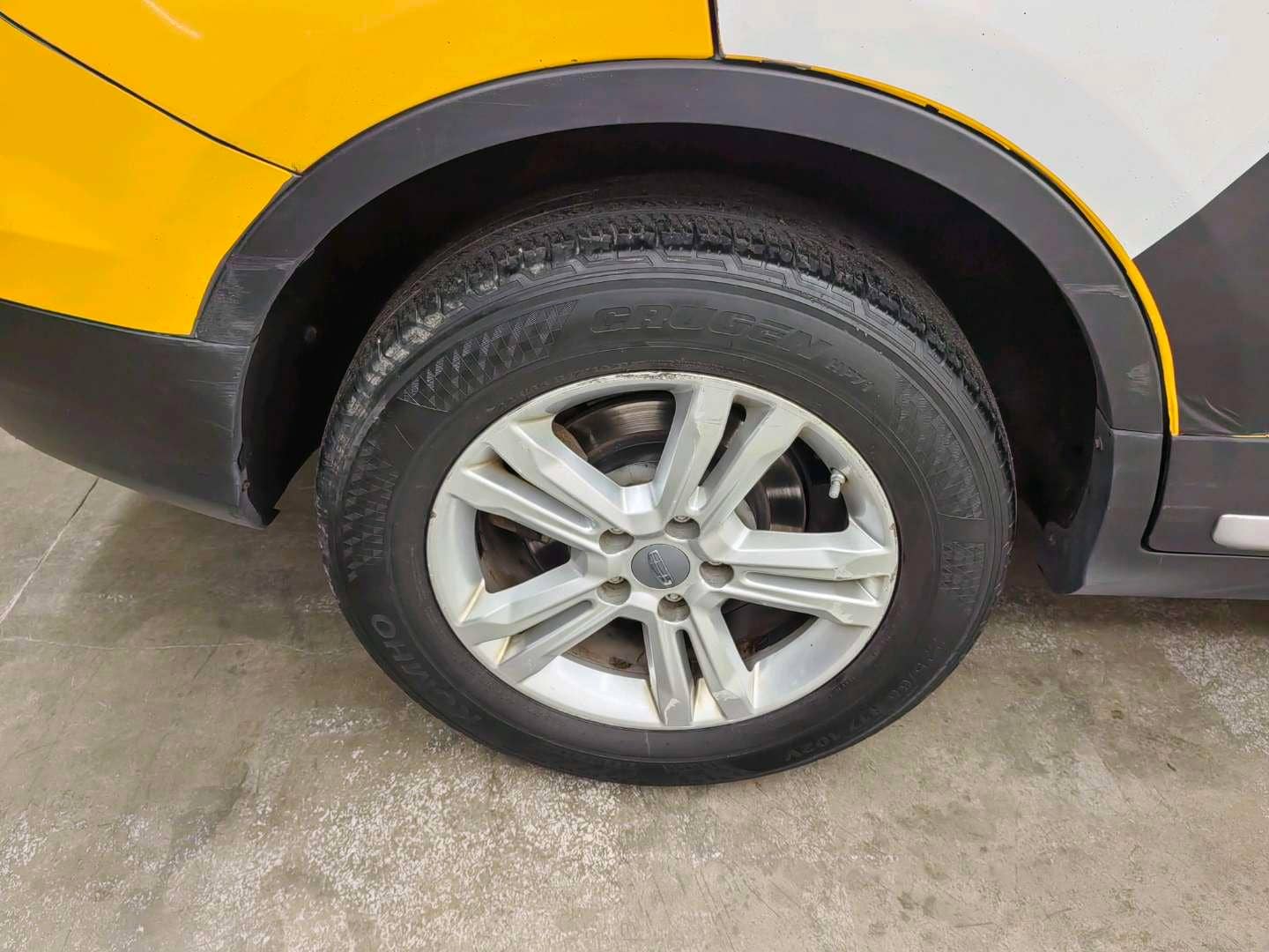 Geely Atlas Pro,  236 196 км, 2023 года в лизинг