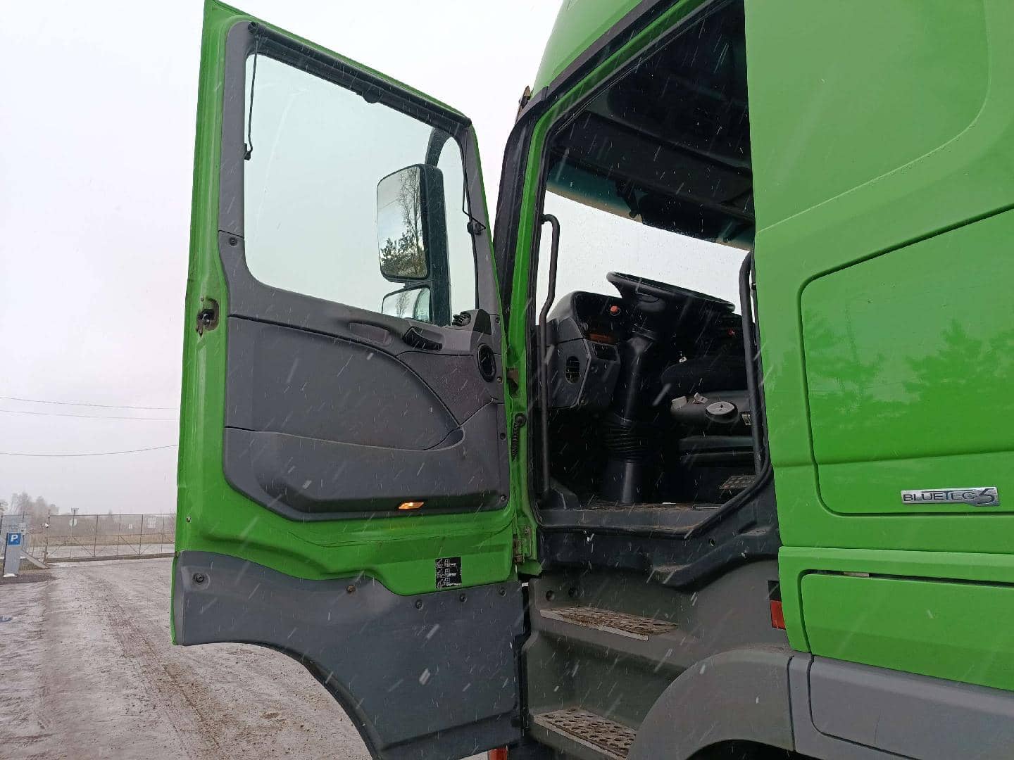 Mercedes-Benz Actros 3 1844 LS 4x2 (L),  1 200 000 км, 2017 года в лизинг