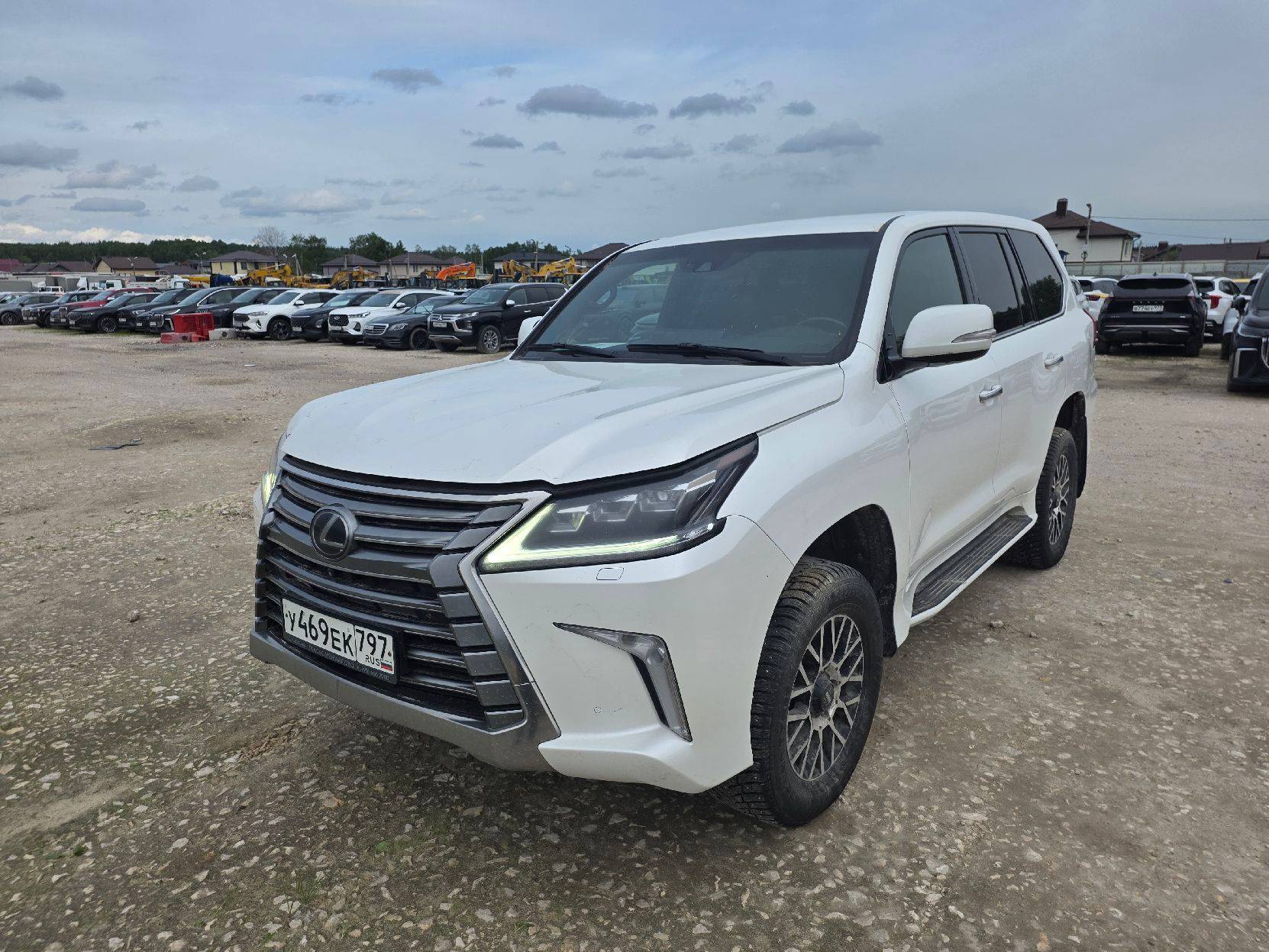 Lexus LX 450d