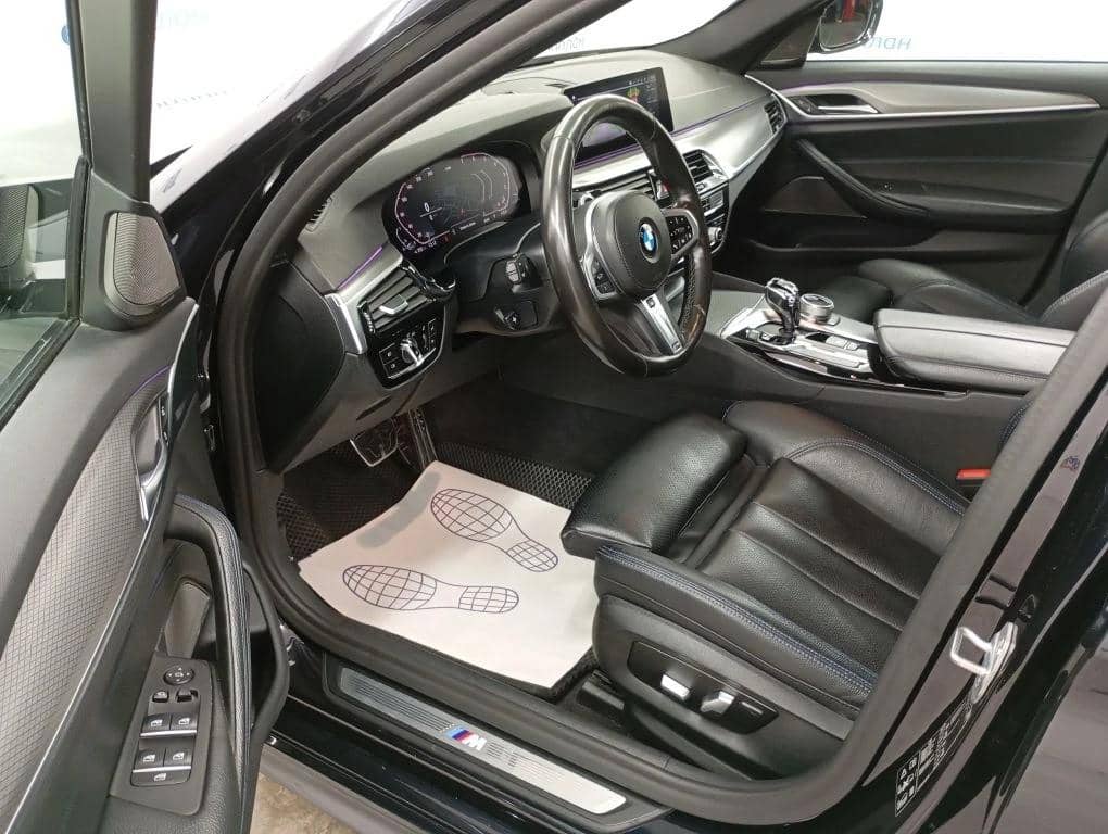 BMW 5 серия,  173 436 км, 2019 года в лизинг