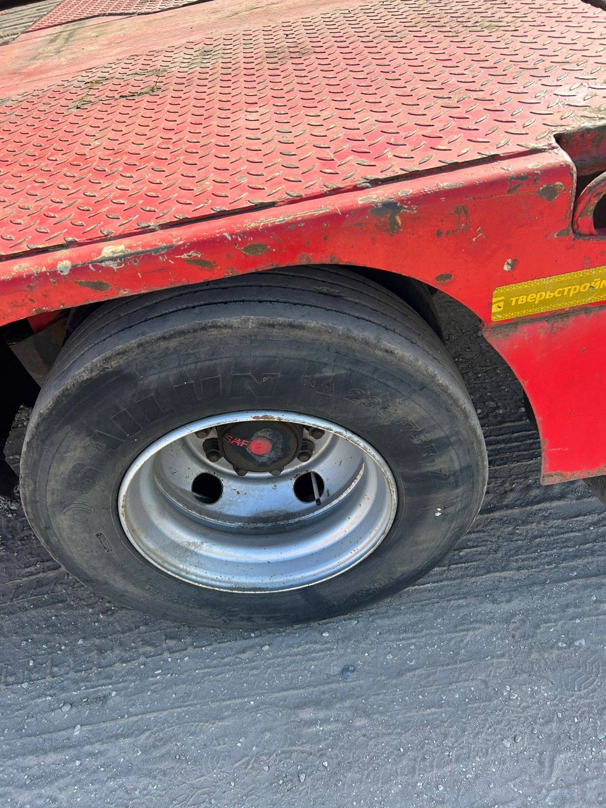 Тверьстроймаш Низкорамный полуприцеп 993941-SE46, 2020 года в лизинг