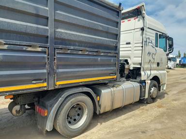 Sitrak ZZ4186V391HE