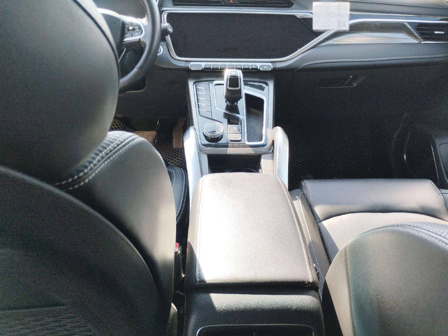 Geely Atlas Pro,  198 221 км, 2023 года в лизинг