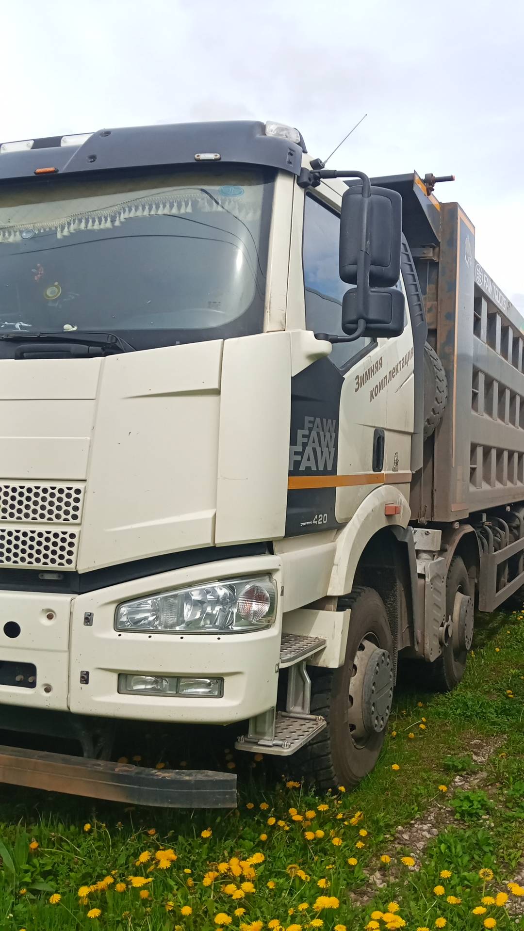 FAW CA3310P66K24T4E5 8х4,  131 832 км, 2023 года в лизинг