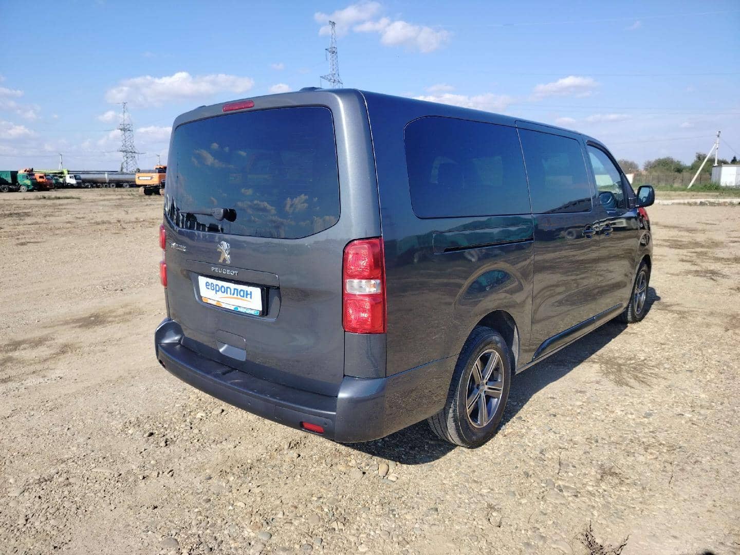Peugeot Traveller,  103 464 км, 2021 года в лизинг