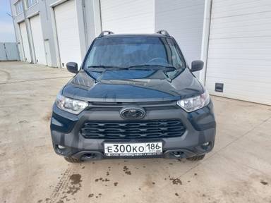 Lada Niva Travel