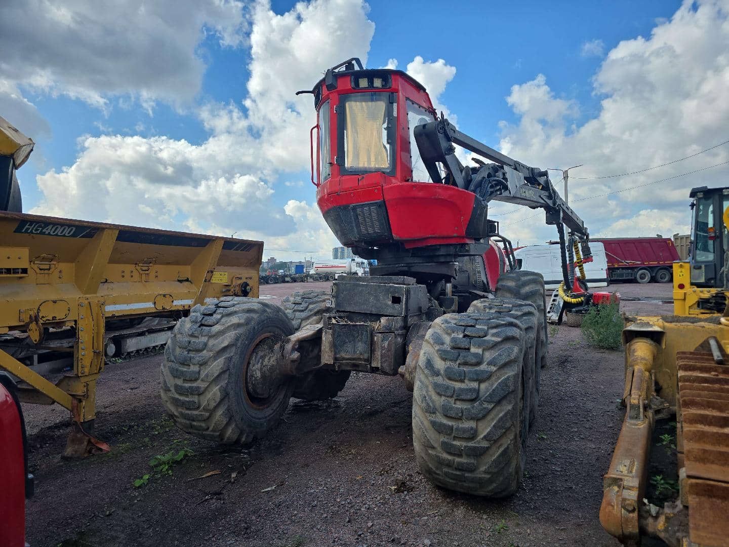 KOMATSU 931 6WD, 2016 года в лизинг