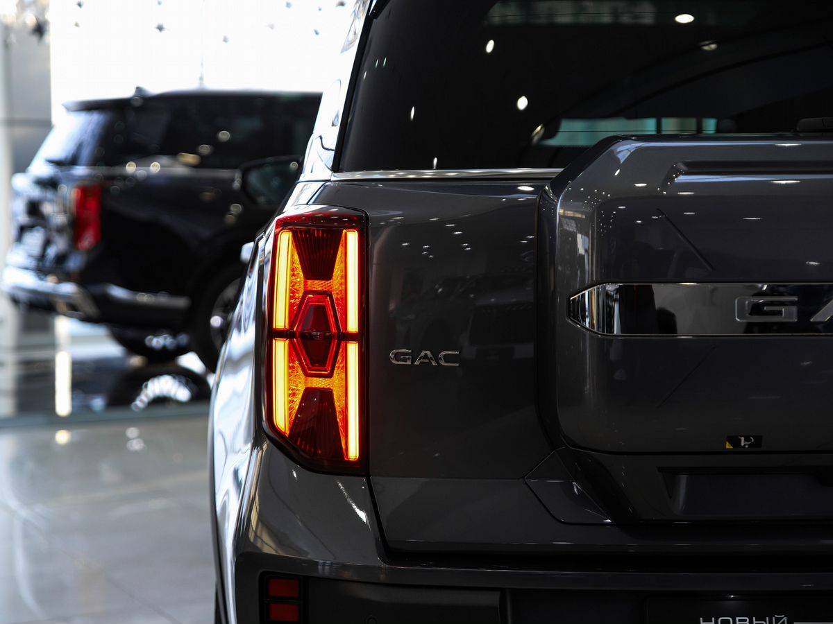 GAC GS8 GX Traveller 2.0 AT 4WD