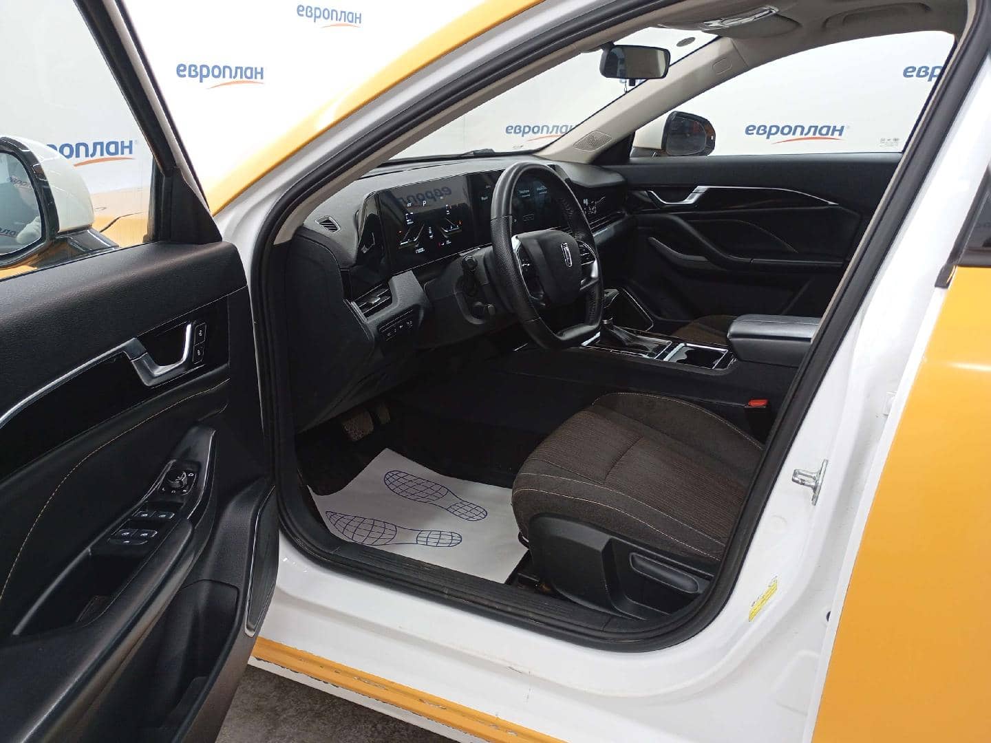FAW Bestune B70,  175 808 км, 2023 года в лизинг