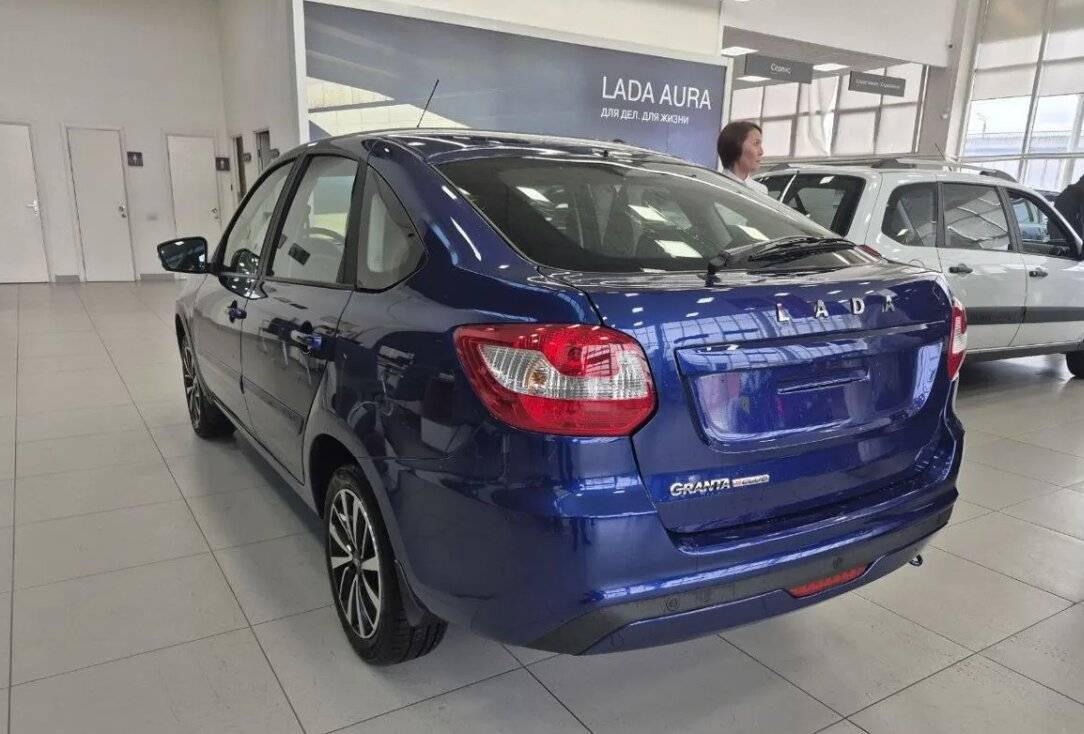 Lada Granta седан #CLUB 24 1.6 90hp 5MT