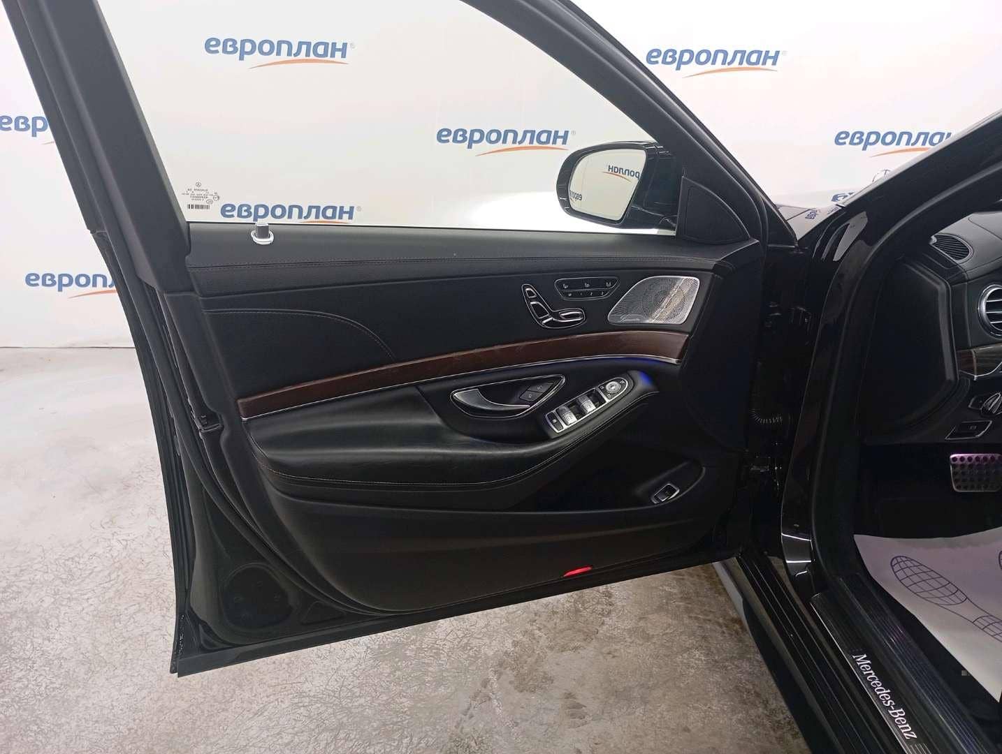 Mercedes-Benz S седан,  144 693 км, 2017 года в лизинг
