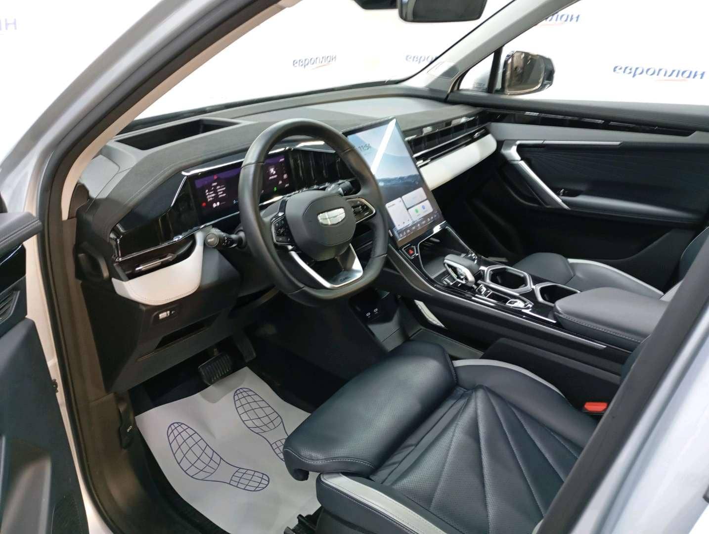 Geely Atlas,  52 988 км, 2024 года в лизинг