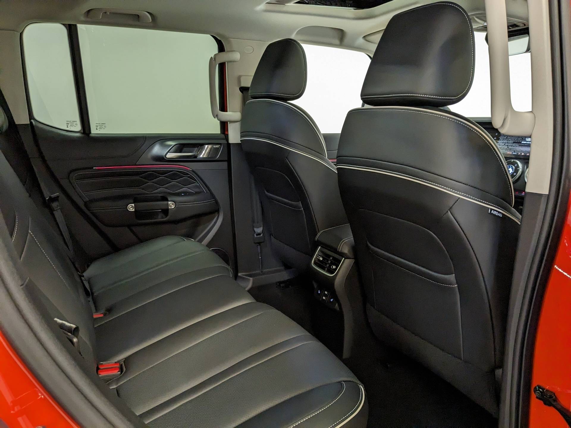 Tank 300 City Premium 2.0 8AT 4WD