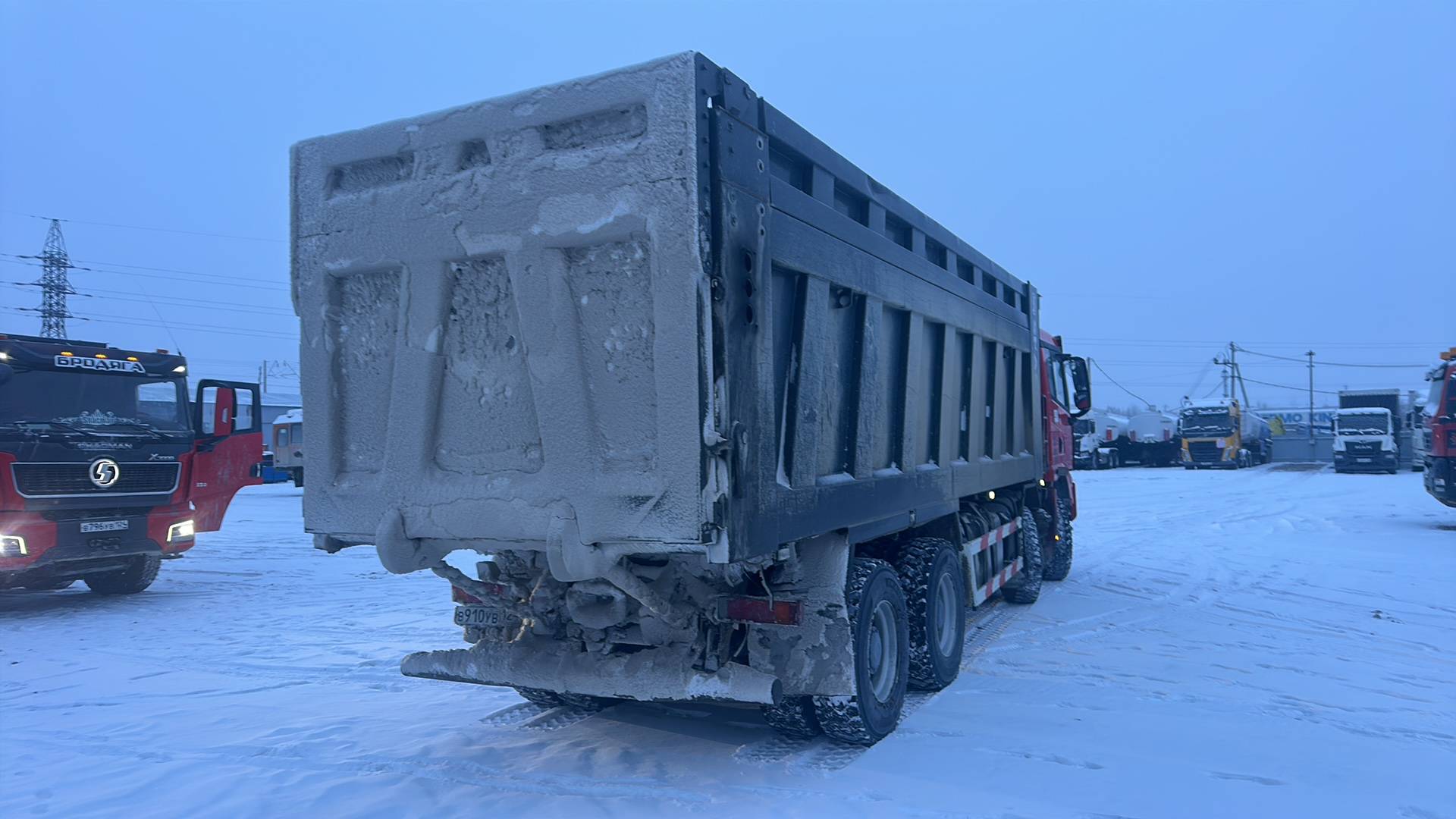 Shacman SX331863366,  105 000 км, 2024 года в лизинг