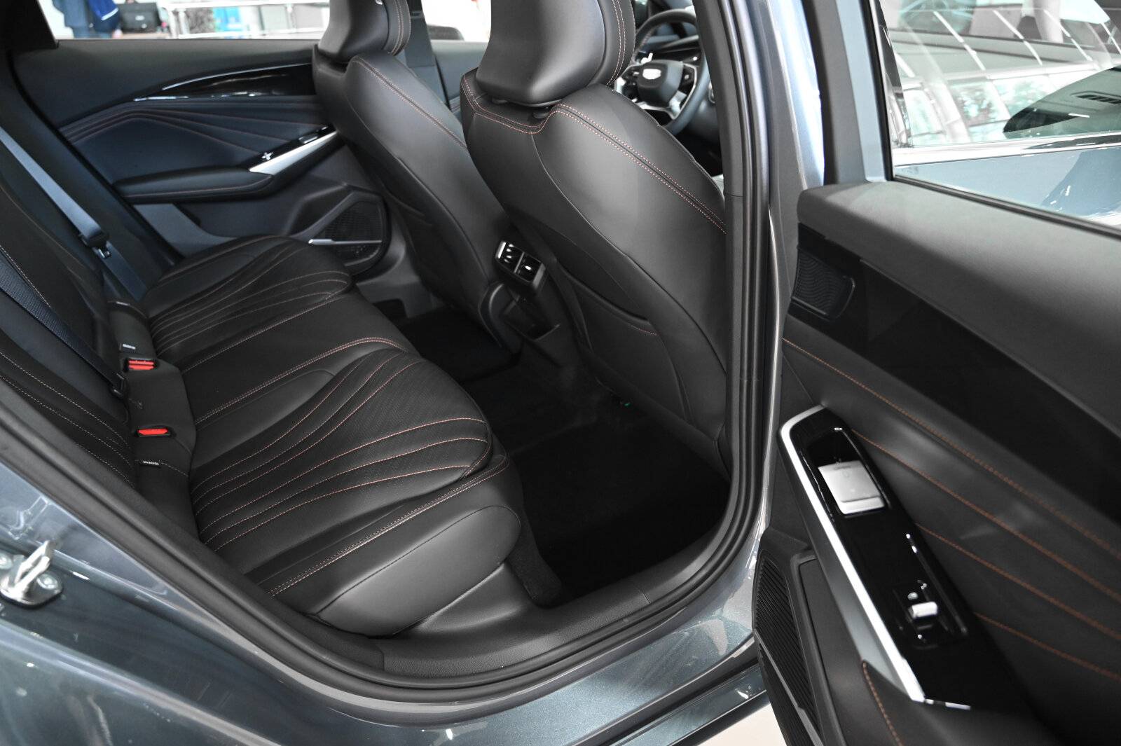 Geely Preface Luxury 2.0T 7DCT