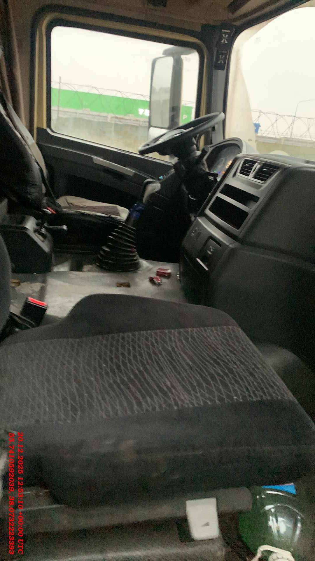 Shacman SX42584W324C,  241 222 км, 2022 года в лизинг