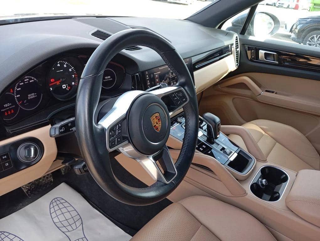Porsche Cayenne,  55 102 км, 2021 года в лизинг