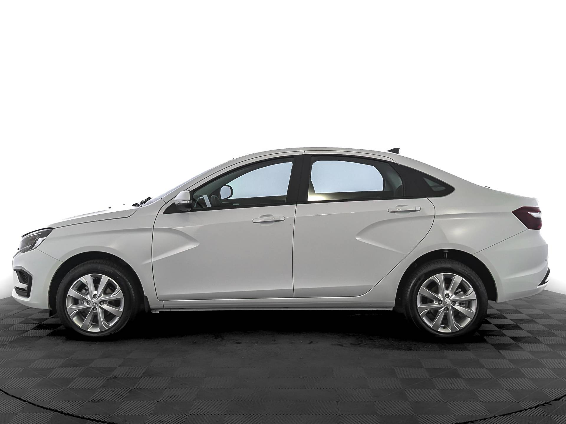 Lada Vesta седан Enjoy 24 1.6 106hp 5MT