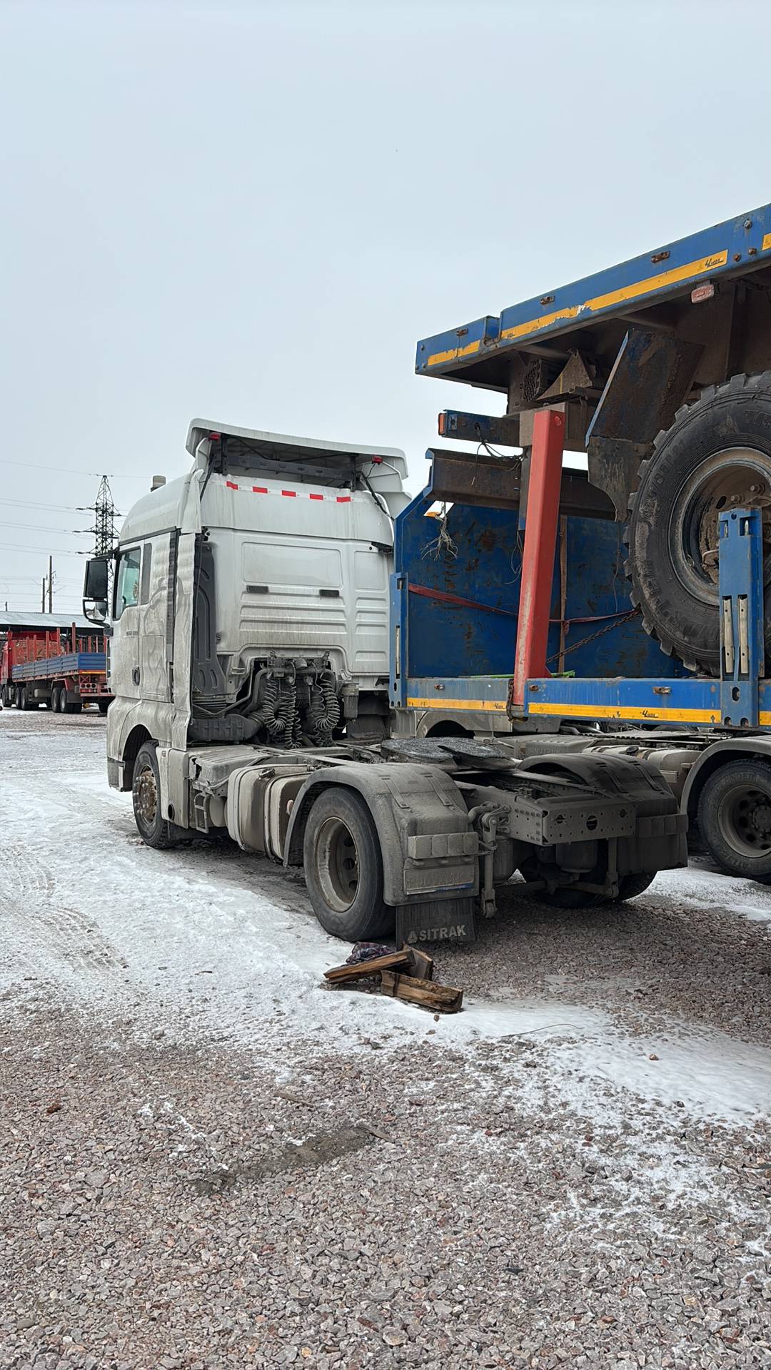 Sitrak ZZ4186V391HE,  188 582 км, 2023 года в лизинг