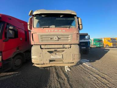 Sitrak ZZ3316V386ME