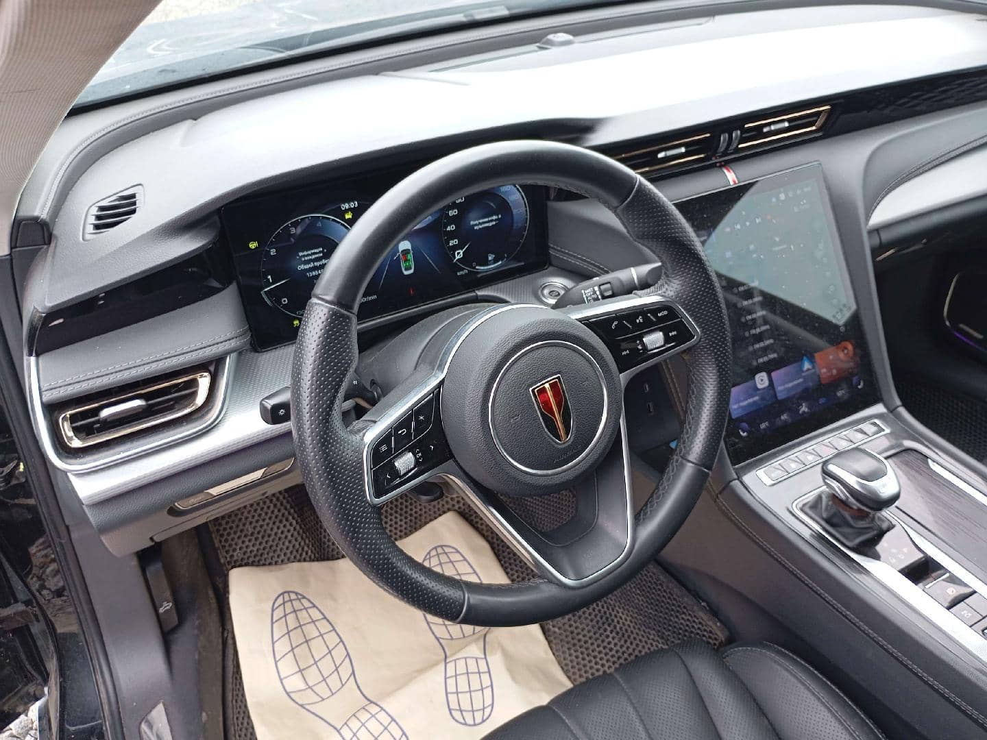 Hongqi H5,  139 848 км, 2024 года в лизинг