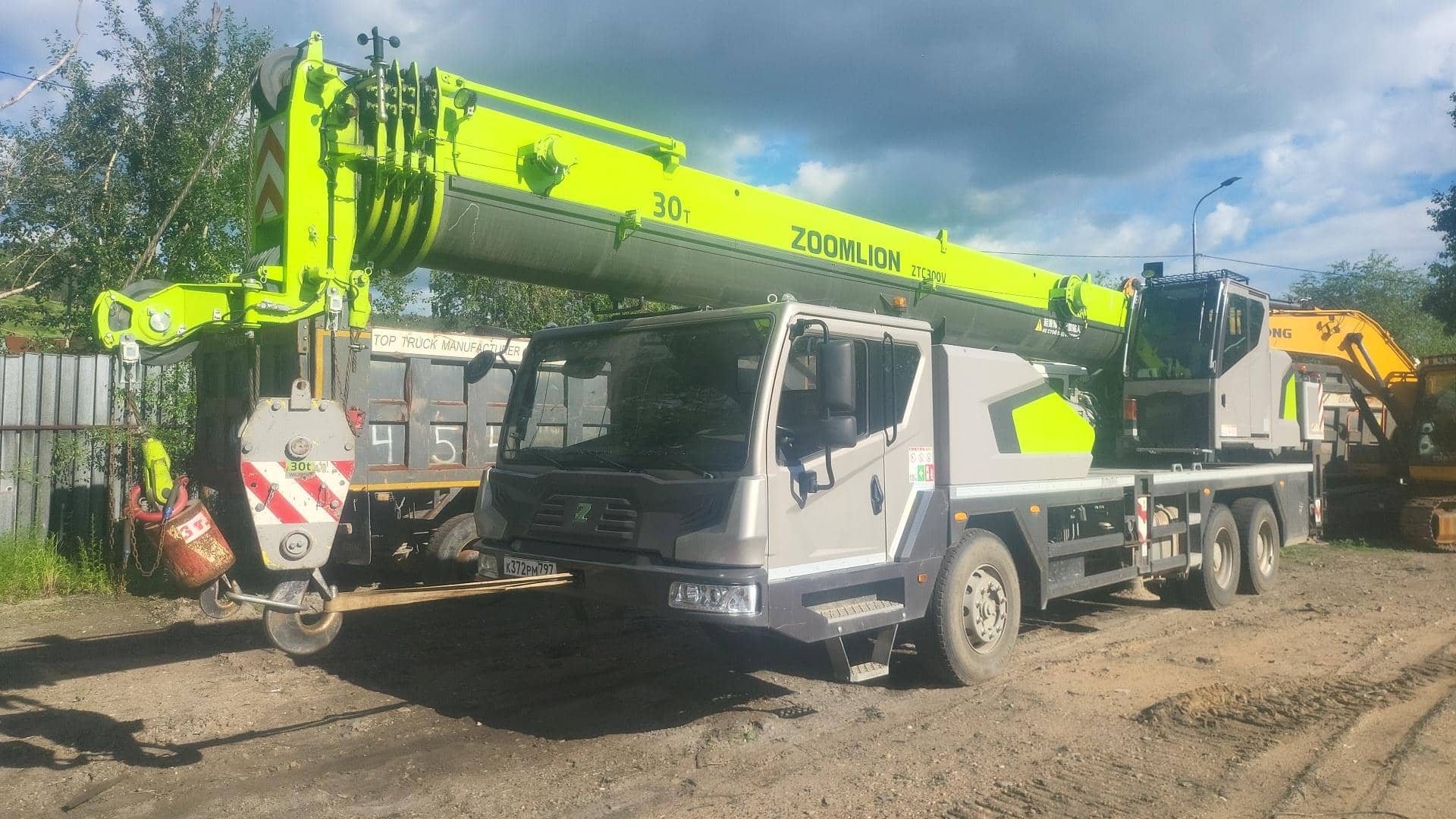 Zoomlion ZTC300V,  15 883 км, 2024 года в лизинг