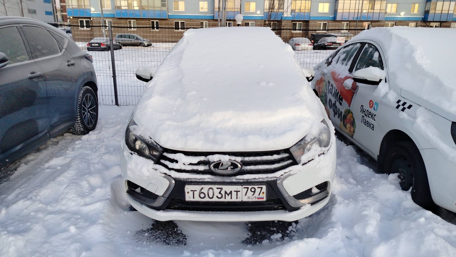 Lada Vesta седан,  100 000 км, 2022 года в лизинг