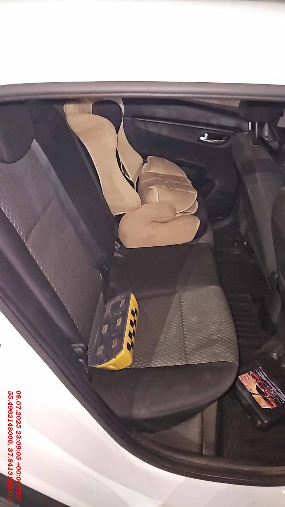 KIA Rio X-Line,  318 916 км, 2019 года в лизинг