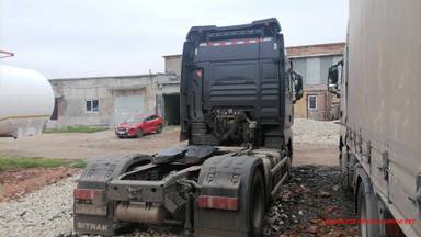 SINOTRUK ZZ4257V324HF1B