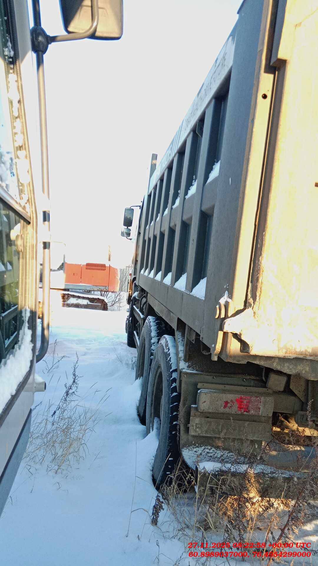 FAW CA3250P66K24L1TE5 6x6,  250 000 км, 2022 года