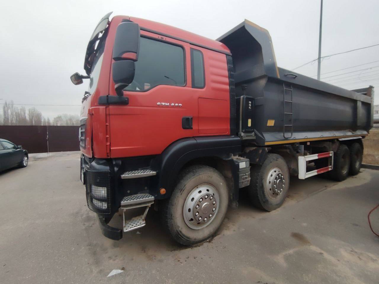 Sitrak ZZ3316V386ME Лот 000000388