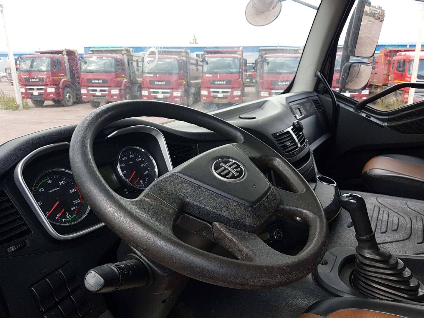 FAW CA3250P66K24T1E5 6х4,  65 773 км, 2024 года в лизинг