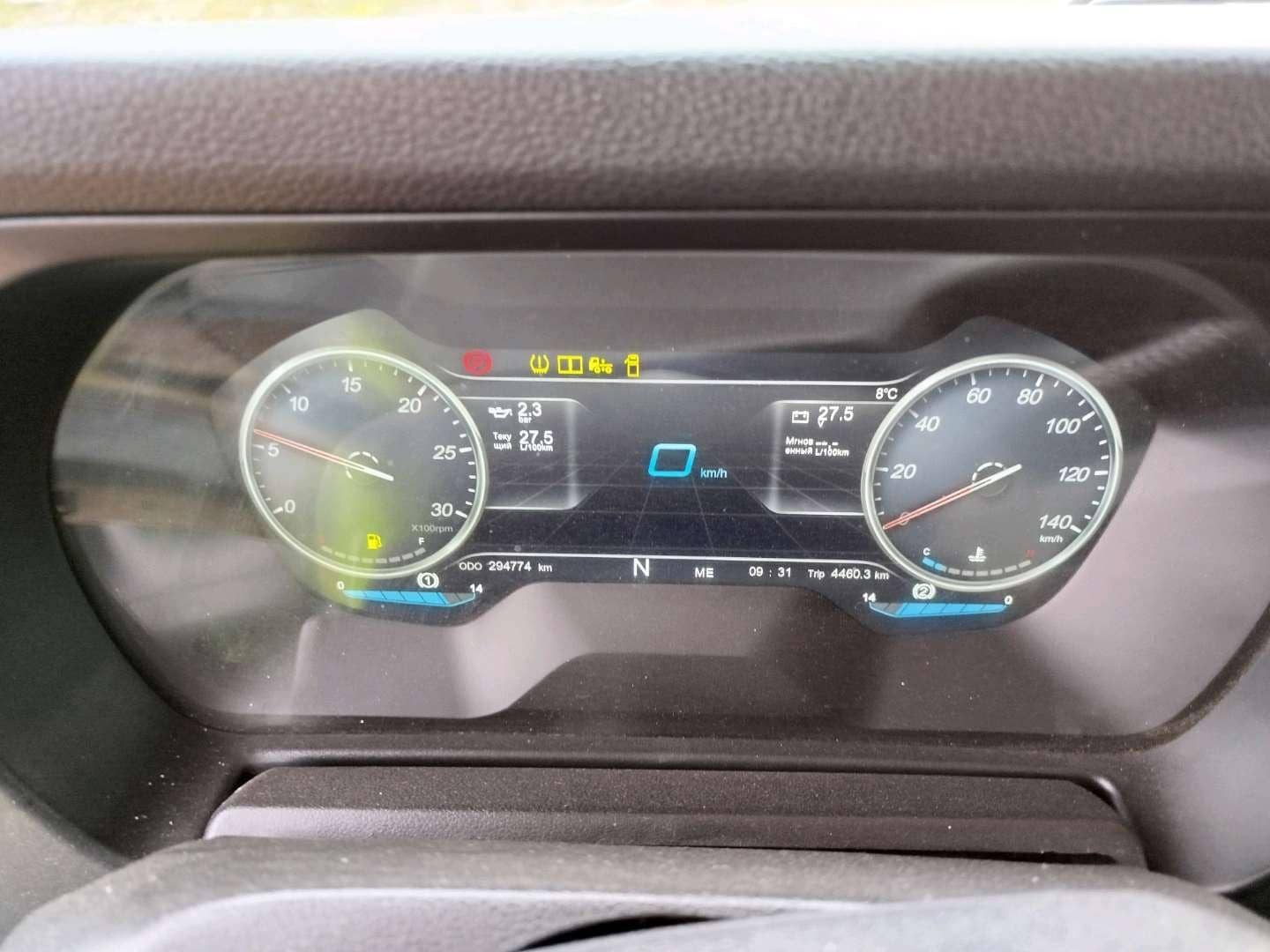 Shacman SX4188YY381,  294 774 км, 2023 года в лизинг
