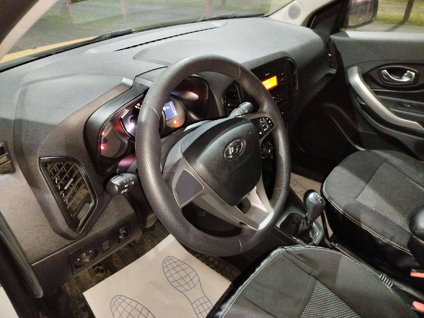 Lada XRAY хэтчбек,  98 861 км, 2022 года в лизинг