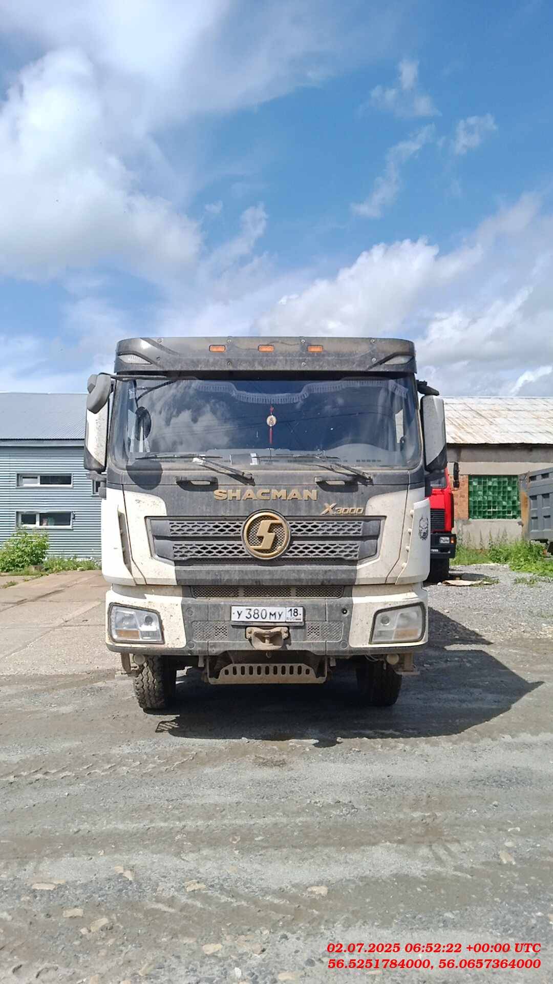 Shacman SX331863366,  247 365 км, 2022 года в лизинг