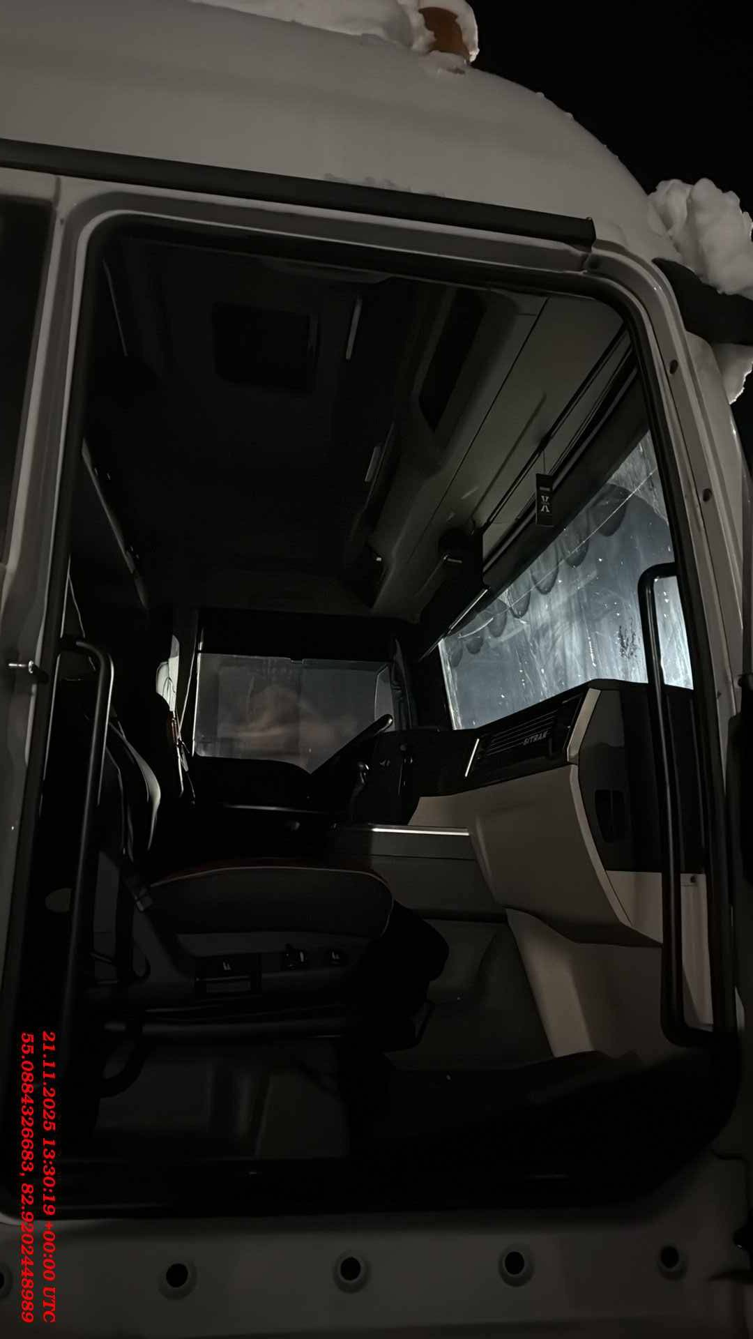 Sitrak C7H 4x2 ZZ4186V361HE,  263 927 км, 2023 года в лизинг