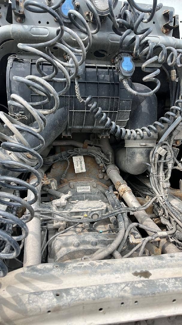 Sitrak C7H 4x2 ZZ4186V361HE,  280 053 км, 2023 года в лизинг