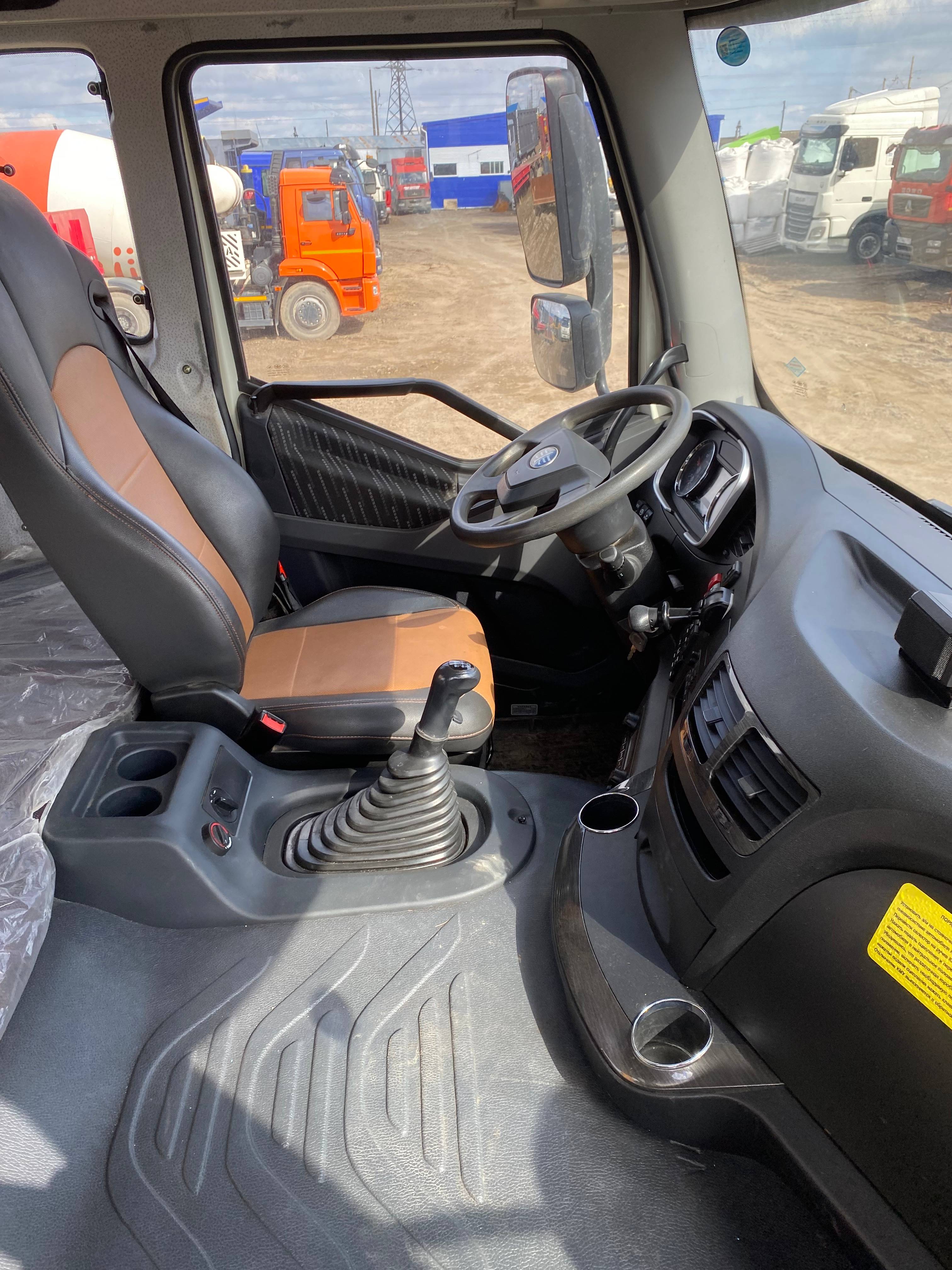 FAW CA3250P66K24L1TE5 6x6,  20 024 км, 2024 года в лизинг