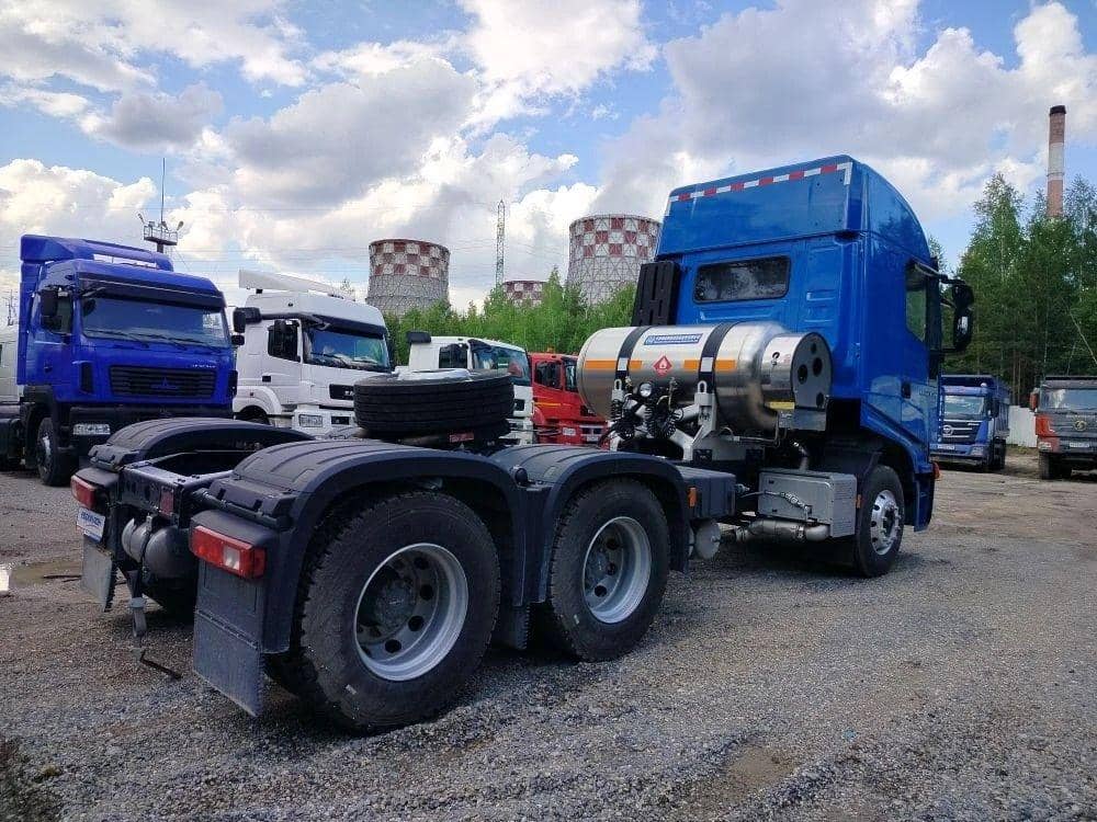 HONGYAN CQ4187HD12381T LNG,  4 405 км, 2023 года в лизинг