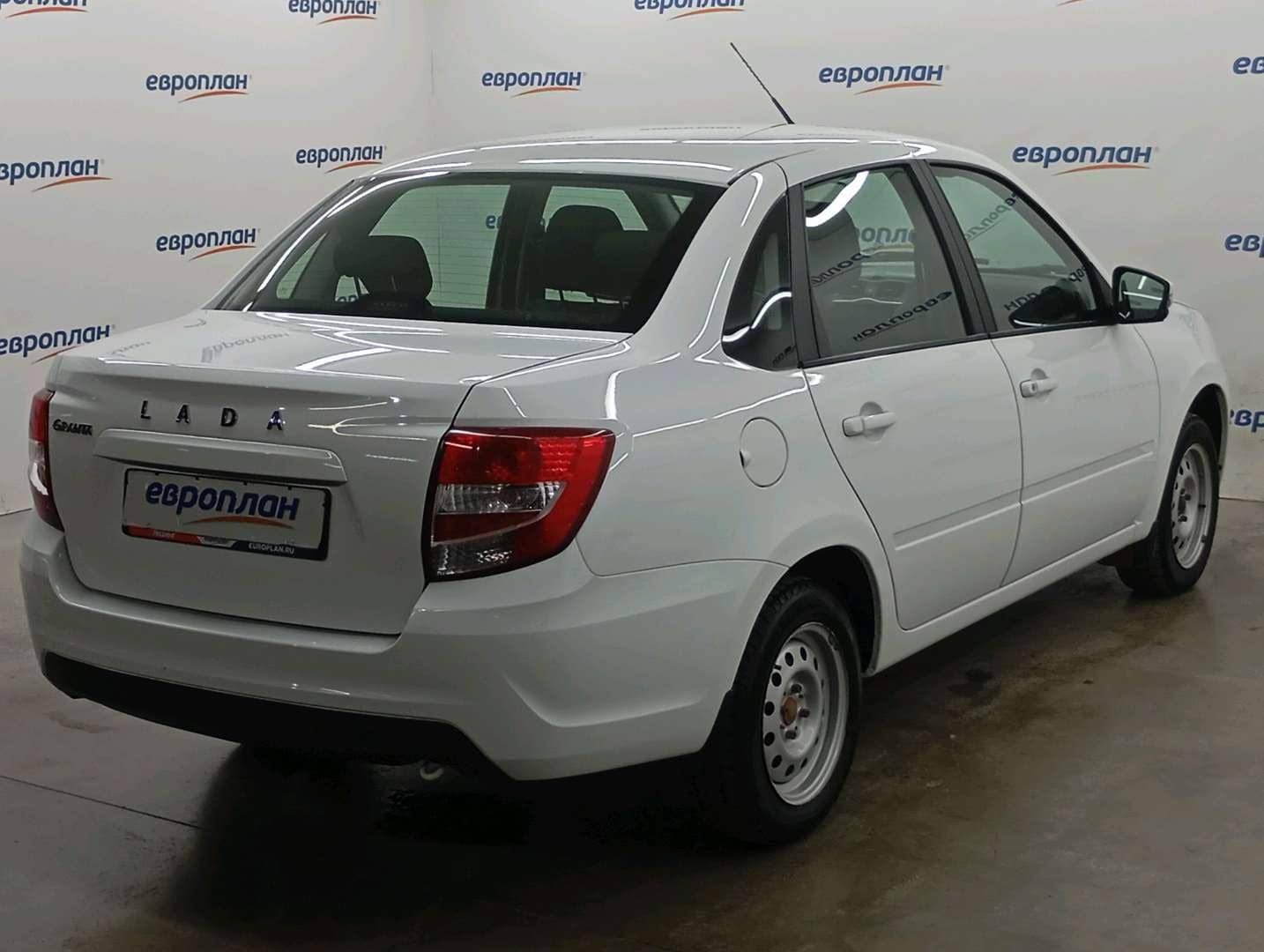 Lada Granta седан,  125 952 км, 2024 года в лизинг