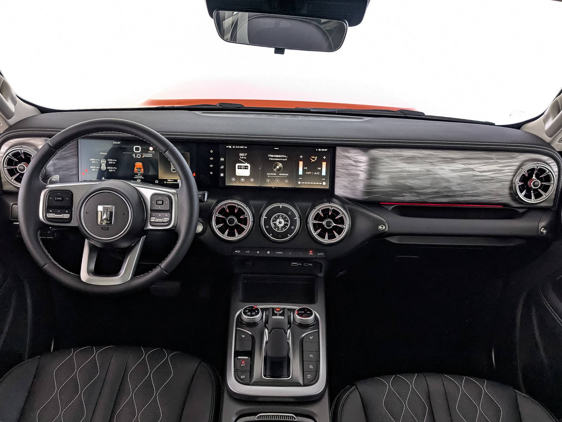 Tank 300 City Adventure 2.0 8AT 4WD