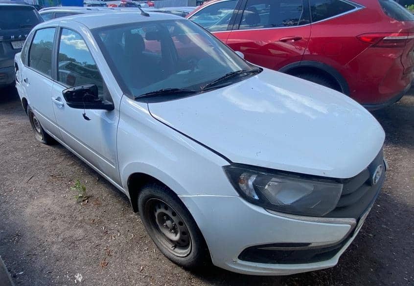 Lada Granta седан,  16 474 км, 2024 года в лизинг