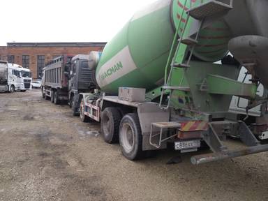 Shacman SX5318GJB6T326 
